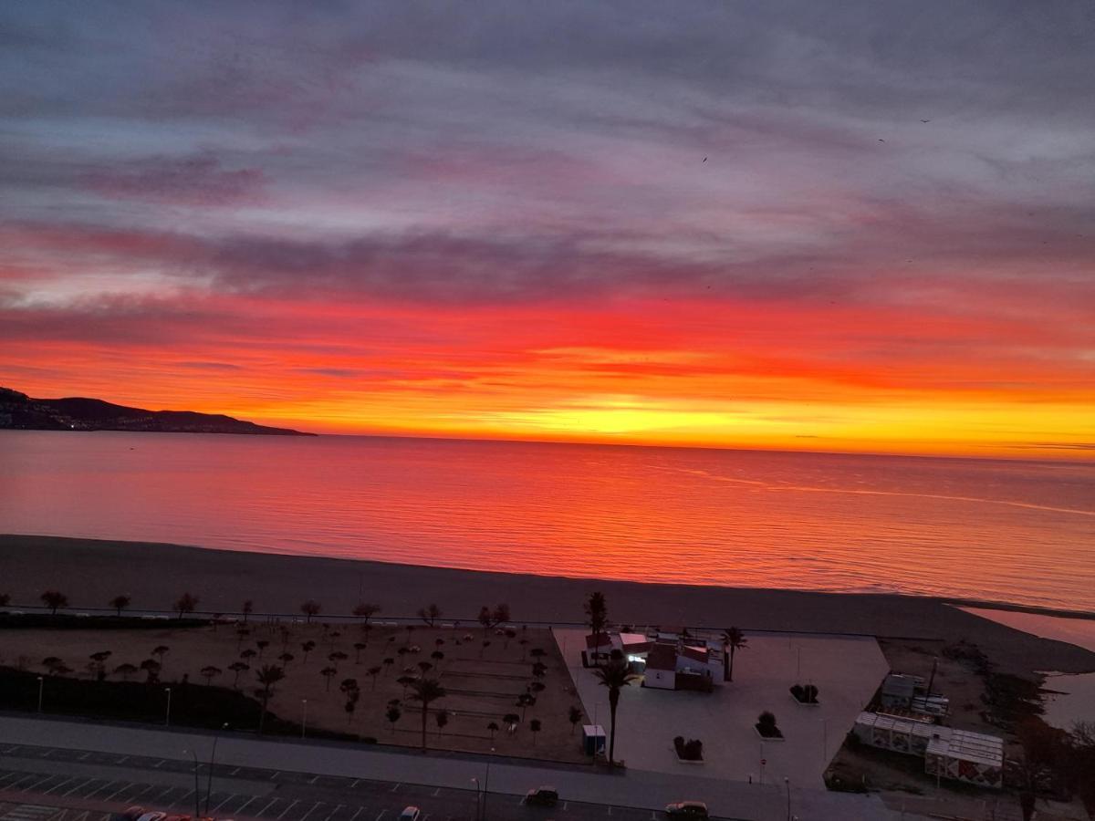 Apartamento Con Magnificas Vistas Al Mar - Wifi Gratis 艾姆布里亚布拉瓦 外观 照片